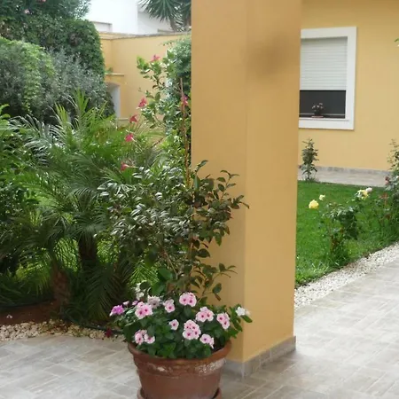 Attico Le Fleur - Il Mare, Gallipoli Ed Il Salento A Portata Di Mano Taviano (Lecce)