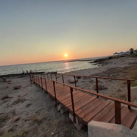 Attico Le Fleur - Il Mare, Gallipoli Ed Il Salento A Portata Di Mano * Taviano (Lecce)